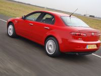 Alfa Romeo 159 (2005) - picture 22 of 50
