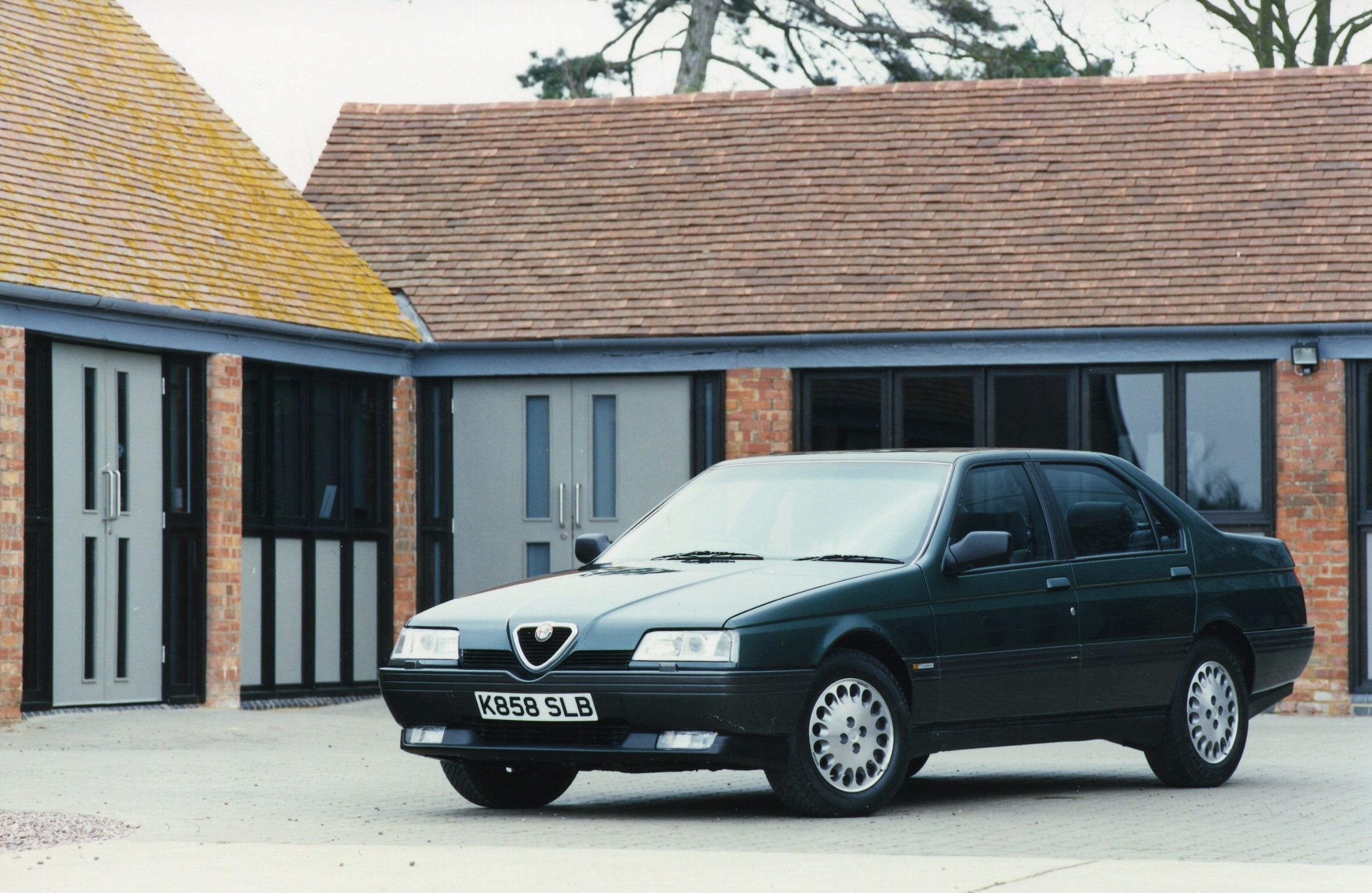 Alfa Romeo 164