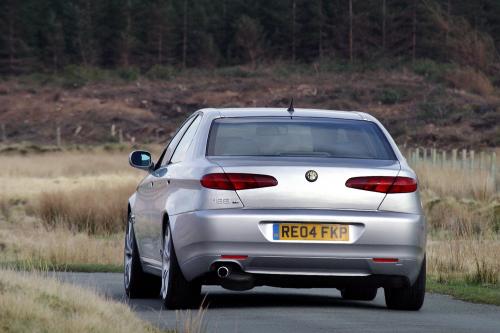 Alfa Romeo 166 (2004) - picture 9 of 13