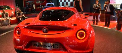 Alfa Romeo 4C Frankfurt (2013) - picture 4 of 8