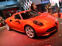 Alfa Romeo 4C Frankfurt (2013) - picture 1 of 8