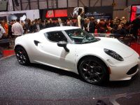 Alfa Romeo 4C Geneva (2013) - picture 3 of 7