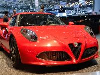 Alfa Romeo 4C Geneva (2014) - picture 1 of 2