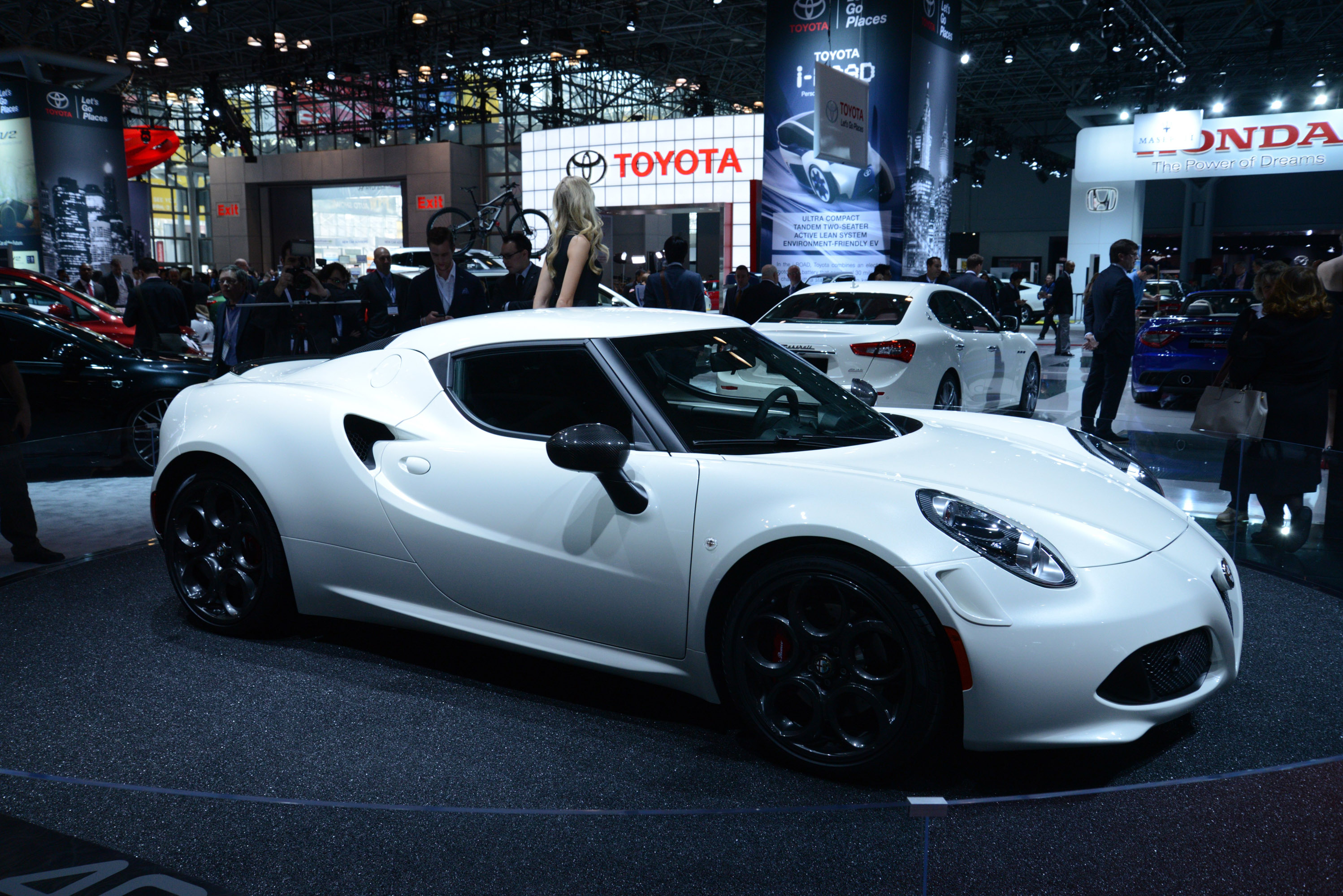 Alfa Romeo 4C New York