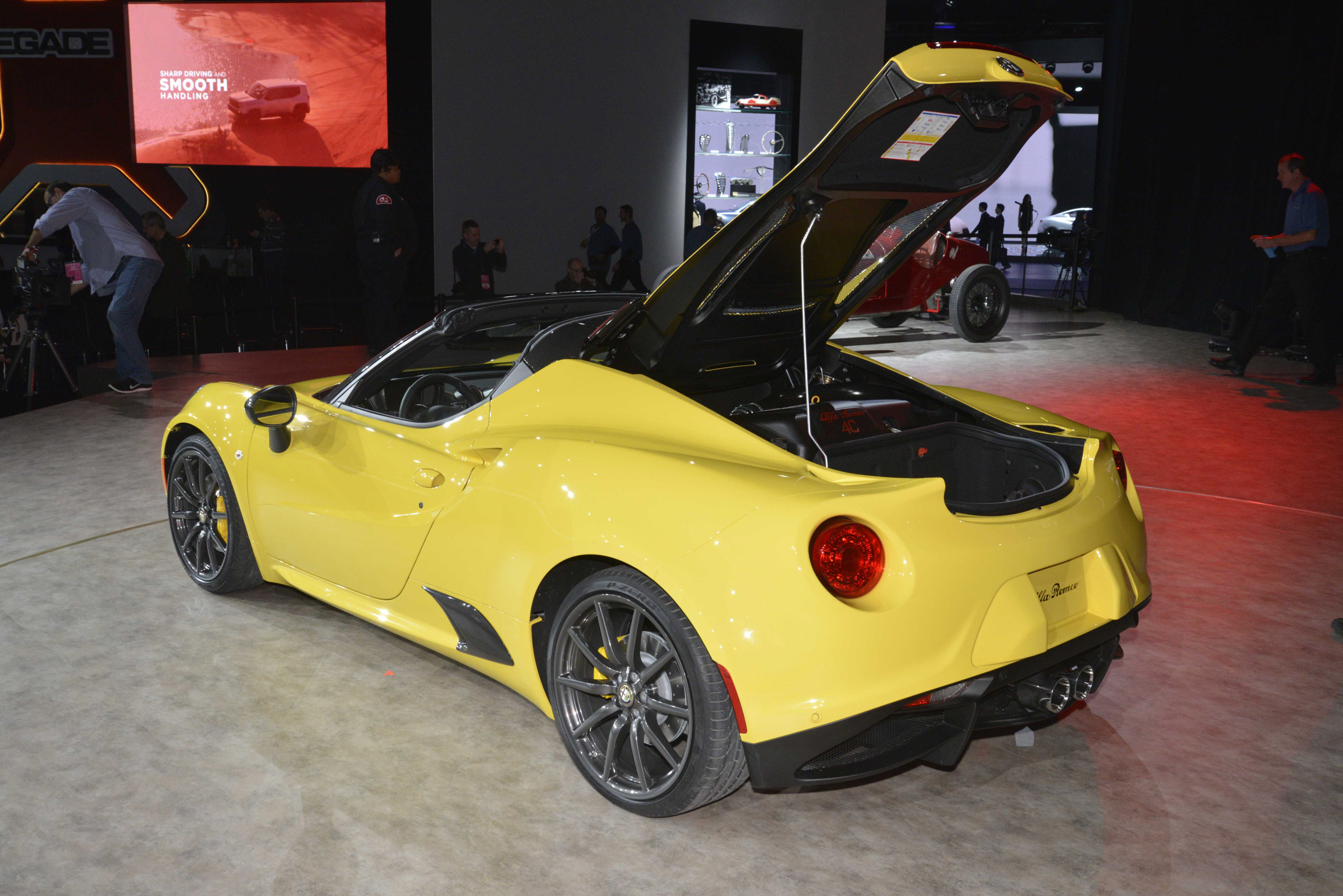 Alfa Romeo 4C Spider Detroit