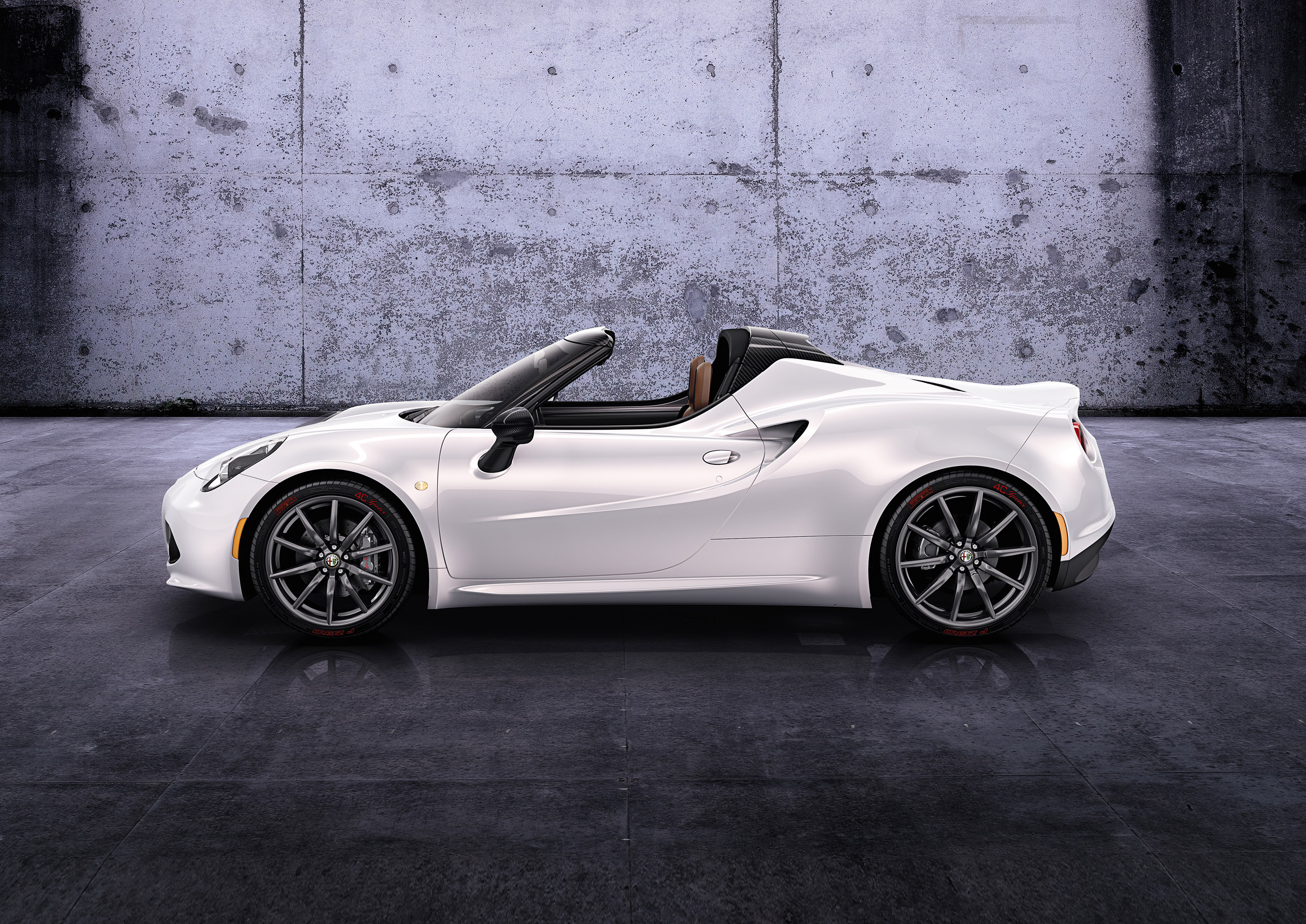 Alfa Romeo 4C Spider Prototype