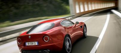 Alfa Romeo 8C Competizione (2009) - picture 7 of 18