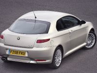 Alfa Romeo GT (2008) - picture 6 of 6