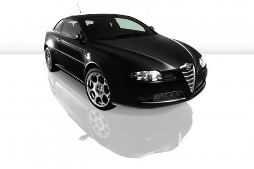 Alfa Romeo GT BlackLine (2007) - picture 1 of 2