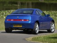 Alfa Romeo GTV (2003) - picture 2 of 2