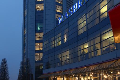 Alfa Romeo MiTo for Maserati (2010) - picture 1 of 4