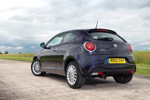 Alfa Romeo MiTo TwinAir (2012) - picture 16 of 29