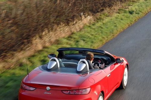 Alfa Romeo Spider (2006) - picture 24 of 28