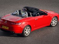 Alfa Romeo Spider (2006) - picture 21 of 28