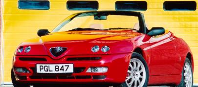 Alfa Romeo Spider 3.0 V6 24v (2001) - picture 7 of 7