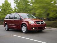 Dodge Grand Caravan (2008) - picture 3 of 4