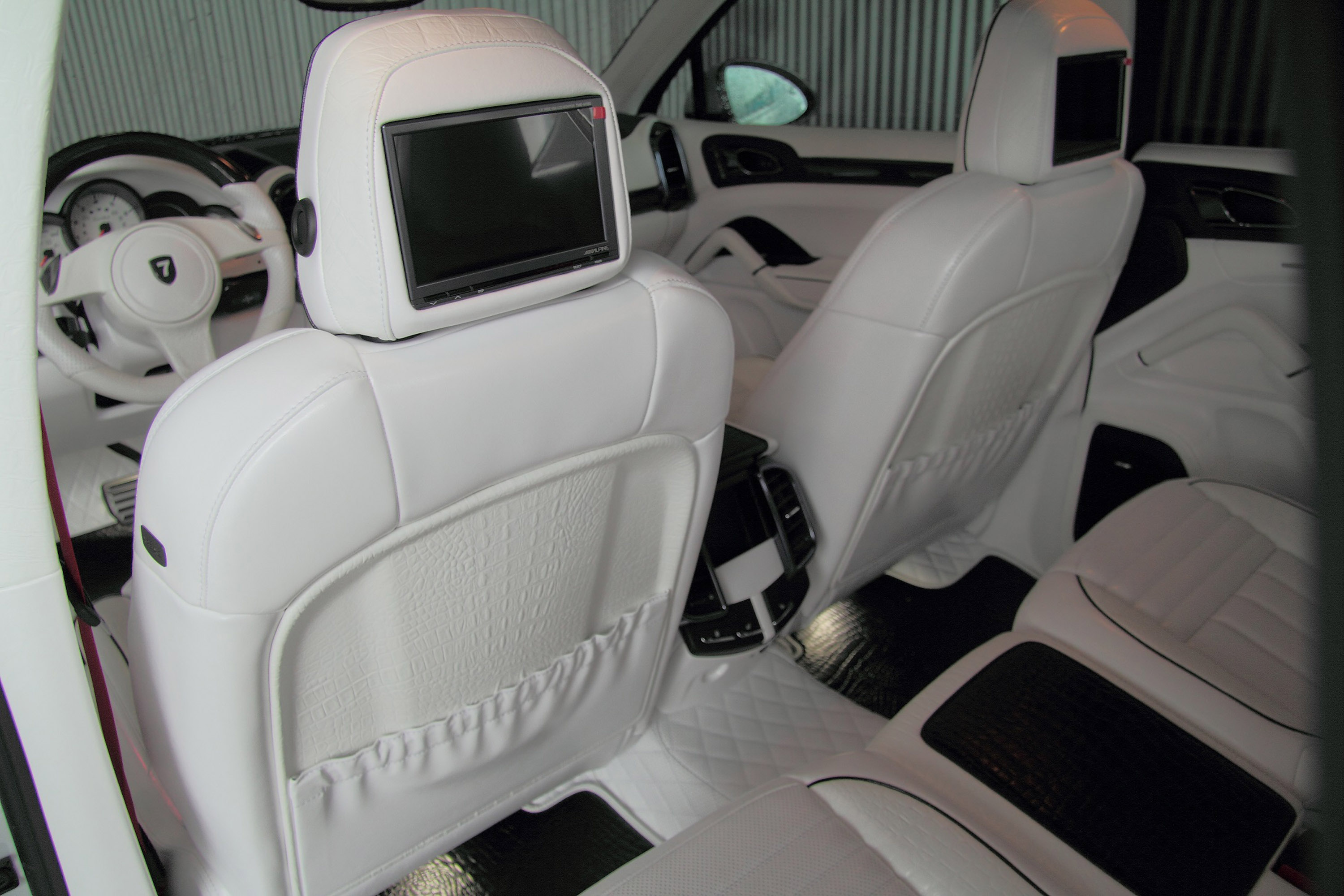 Anderson Germany Porsche Cayenne White Dream Edition