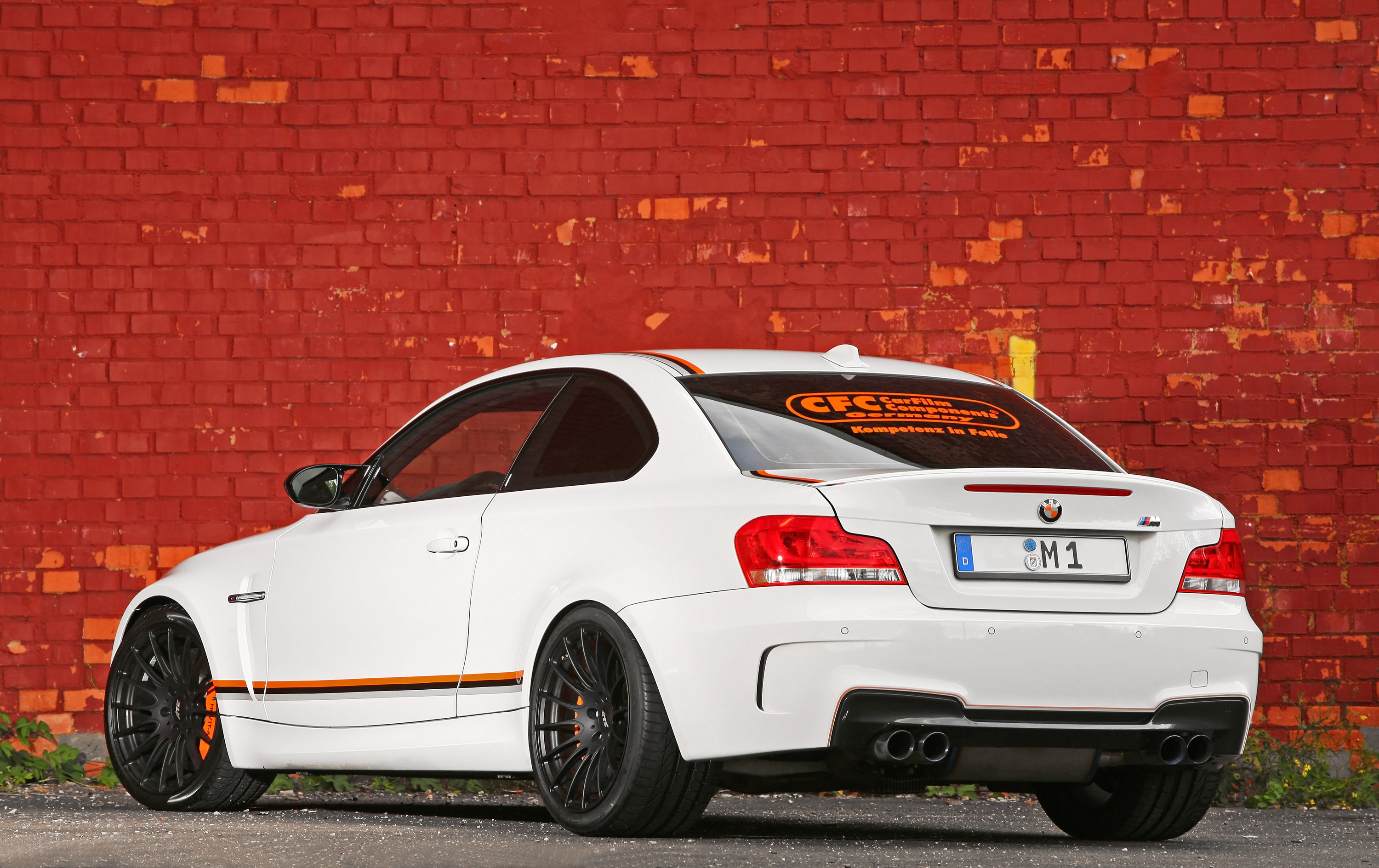 APP BMW 1 M