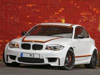 APP BMW 1 M (2011) - picture 2 of 17