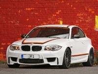 APP BMW 1 M (2011) - picture 3 of 17