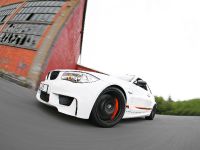 APP BMW 1 M (2011) - picture 7 of 17