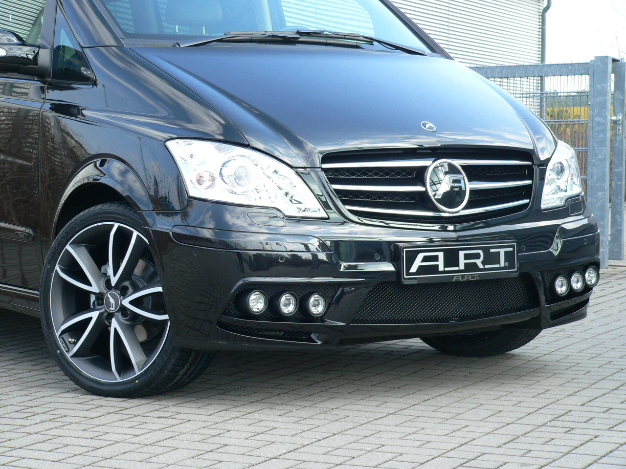 ART Mercedes-Benz Viano