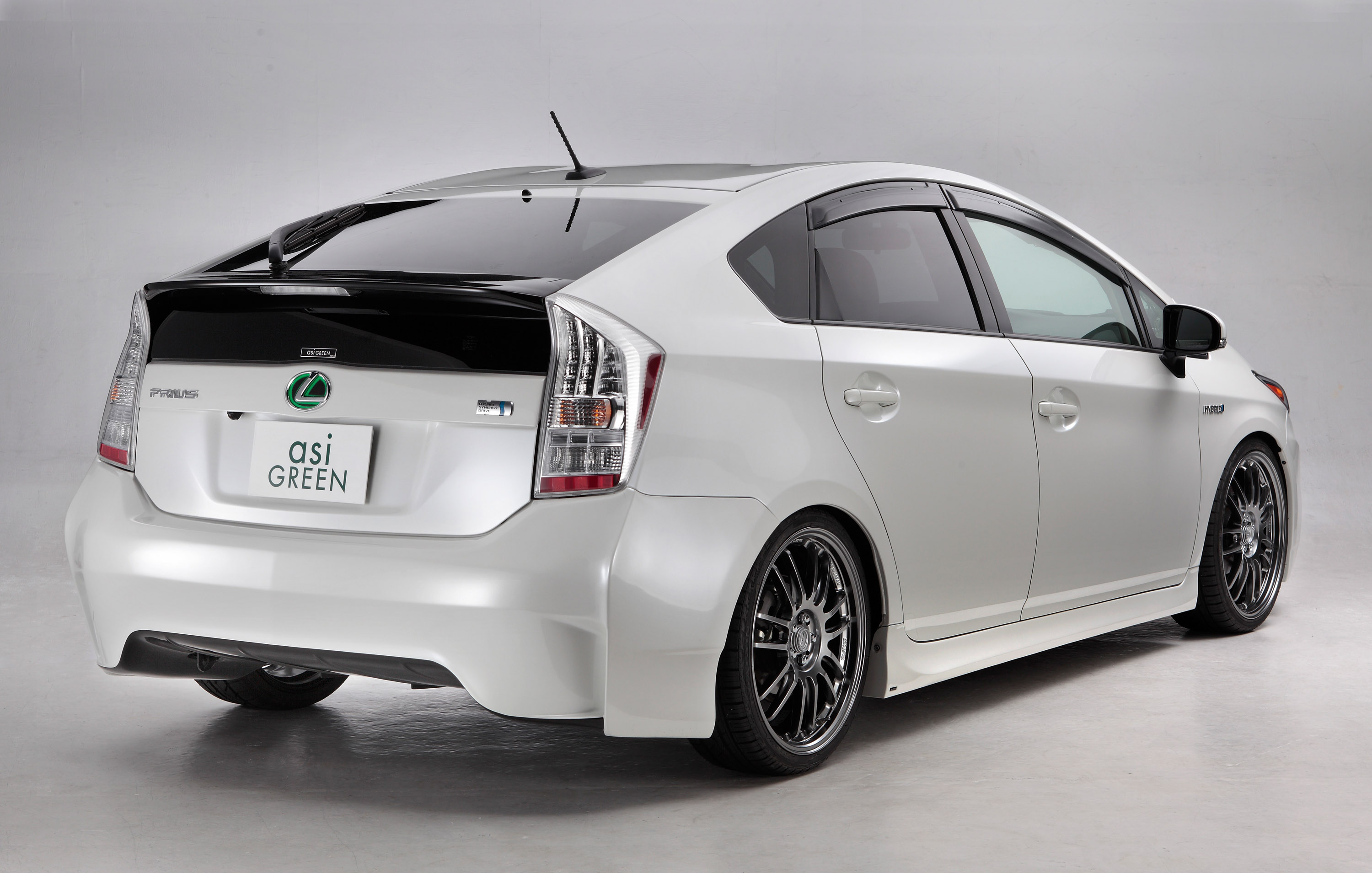 asi Green Toyota Prius