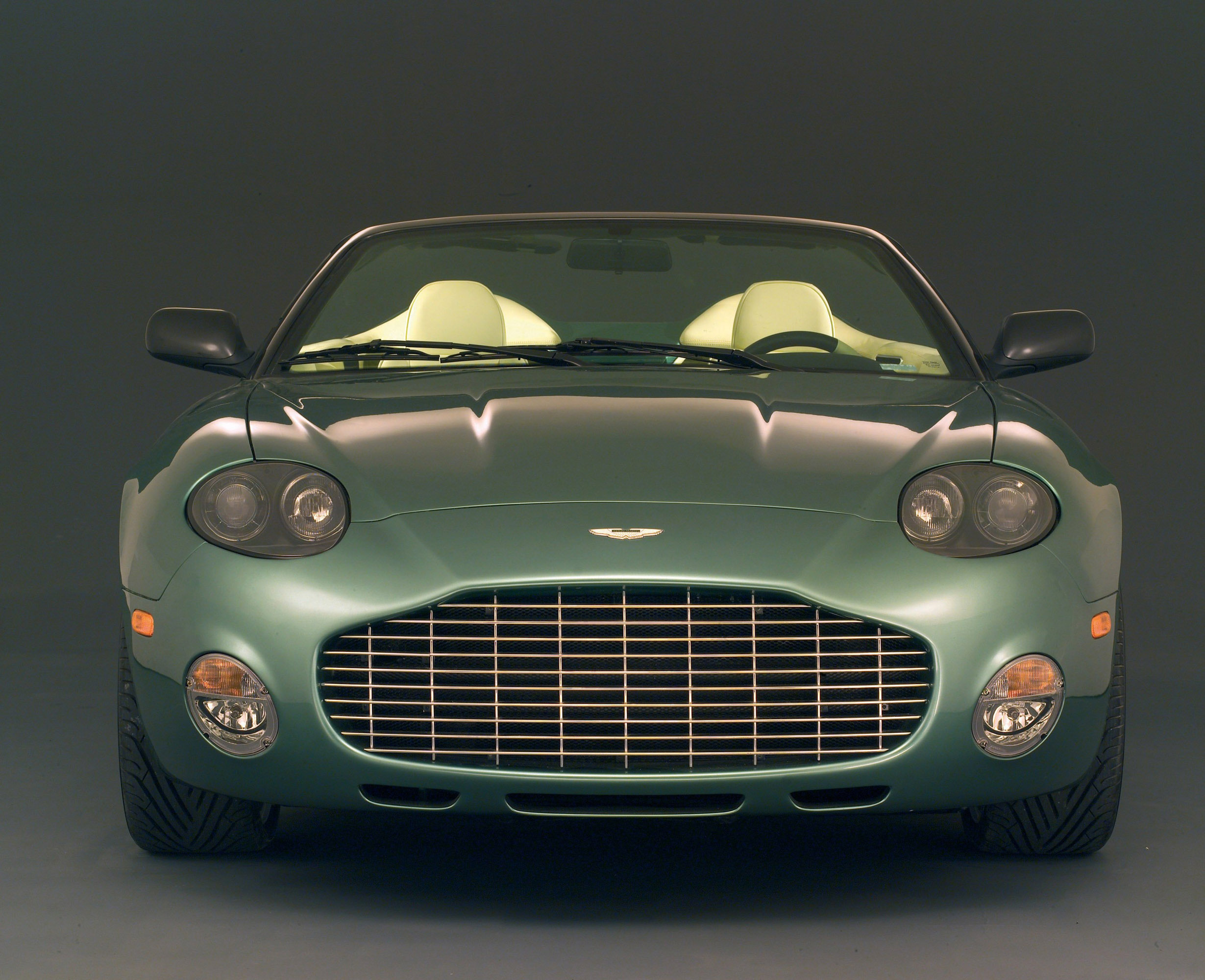 Aston Martin DB AR1