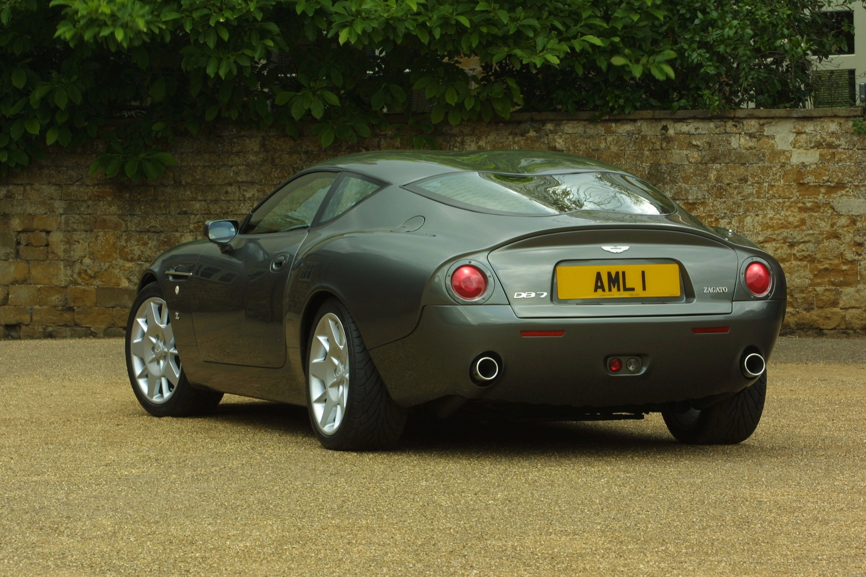 Aston Martin DB7