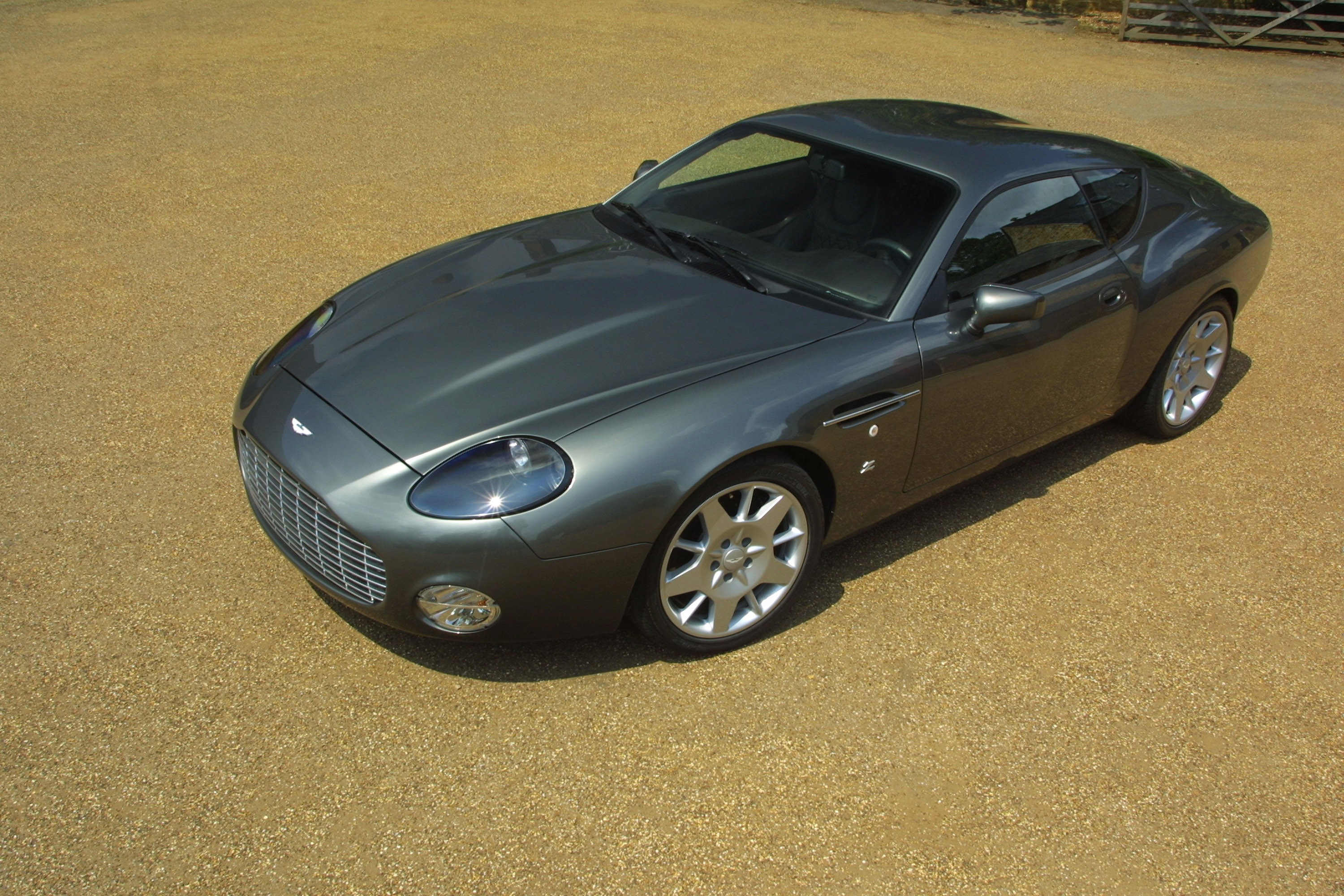 Aston Martin DB7