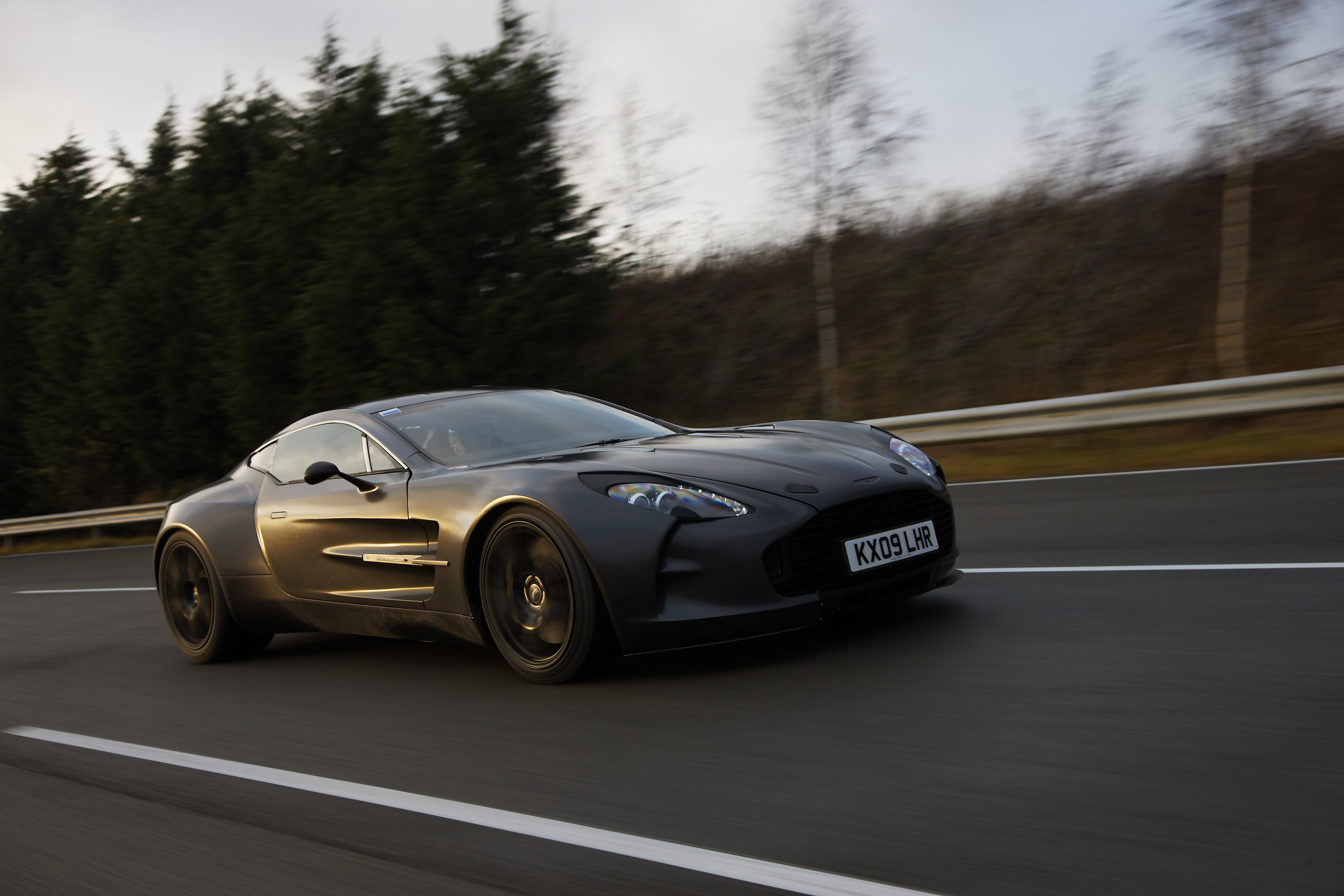 Aston Martin One-77 high speed testing