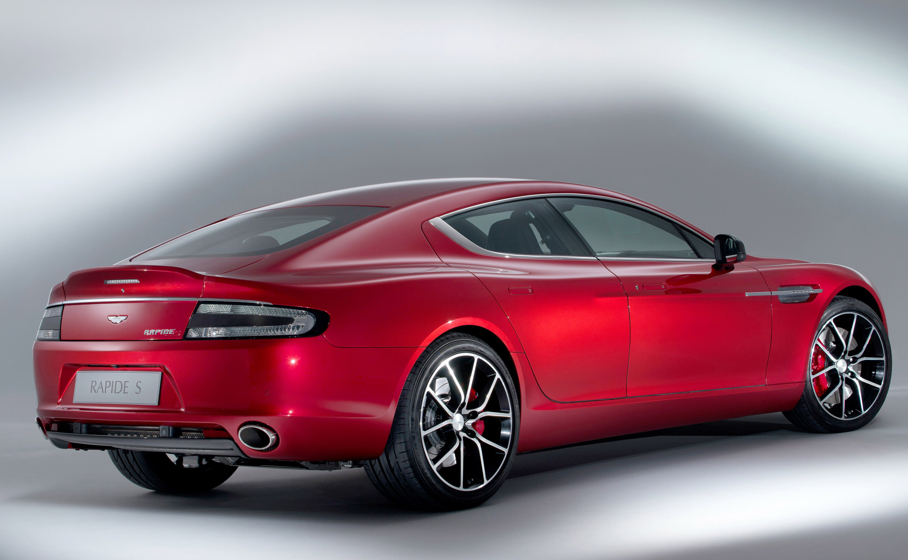 Aston Martin Rapide S