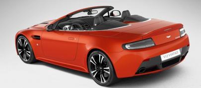 Aston Martin V12 Vantage Roadster (2012) - picture 4 of 26