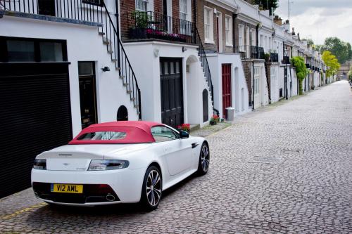 Aston Martin V12 Vantage Roadster (2012) - picture 16 of 26