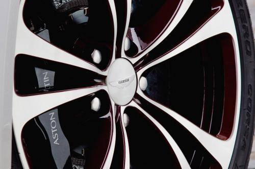 Aston Martin V12 Vantage Roadster (2012) - picture 25 of 26