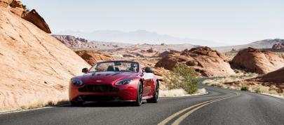 Aston Martin V12 Vantage S Roadster (2015) - picture 4 of 10
