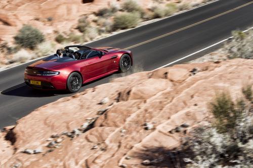 Aston Martin V12 Vantage S Roadster (2015) - picture 8 of 10