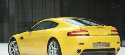 Aston Martin V8 Vantage (2005) - picture 4 of 5
