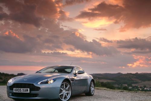 Aston Martin V8 Vantage (2006) - picture 1 of 4