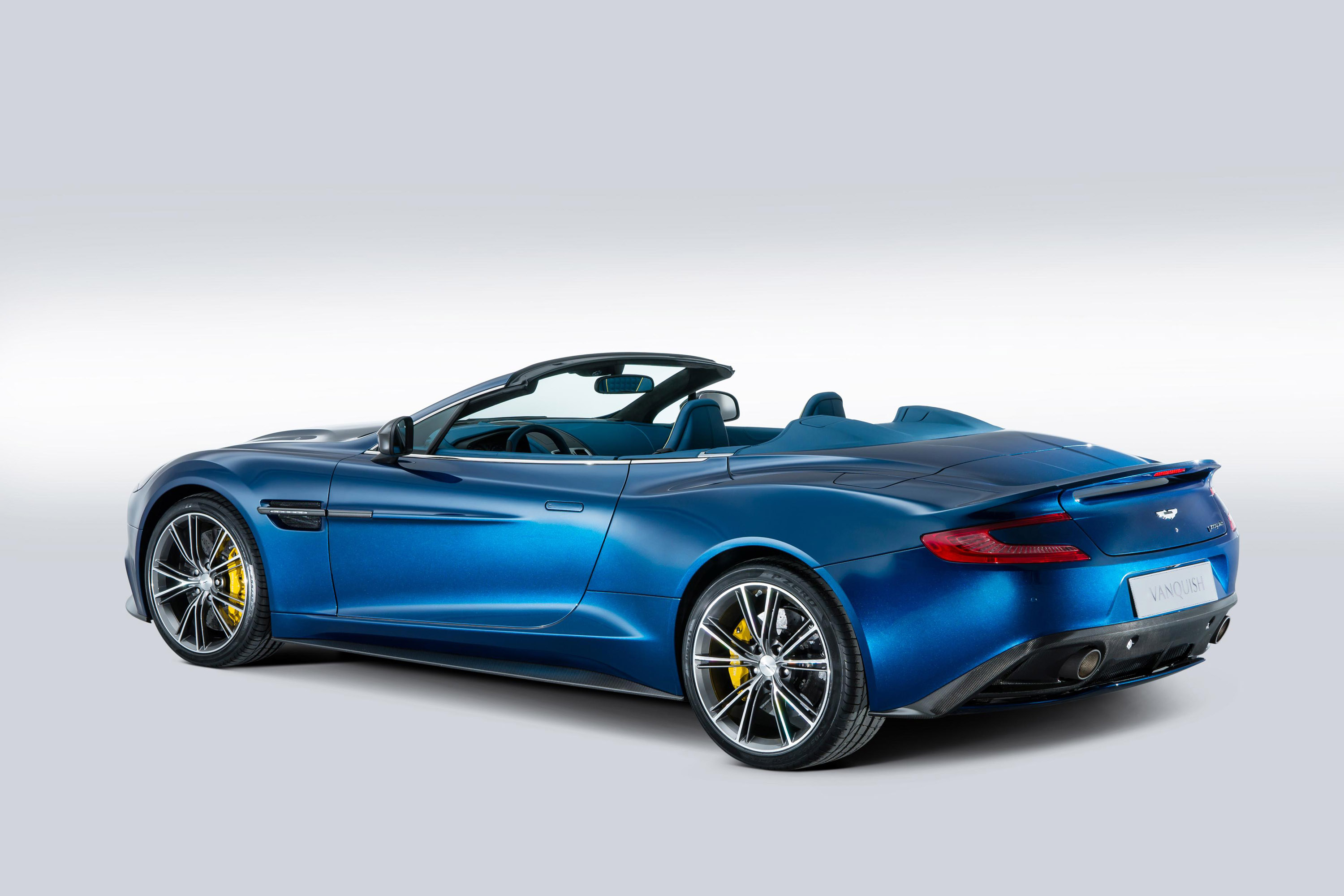 Aston Martin Vanquish Volante