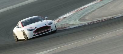 Aston Martin Vantage GT4 (2009) - picture 4 of 6
