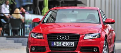 Audi A4 2.0 TDI e (2009) - picture 4 of 32