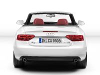Audi A5 Cabriolet (2010) - picture 8 of 53