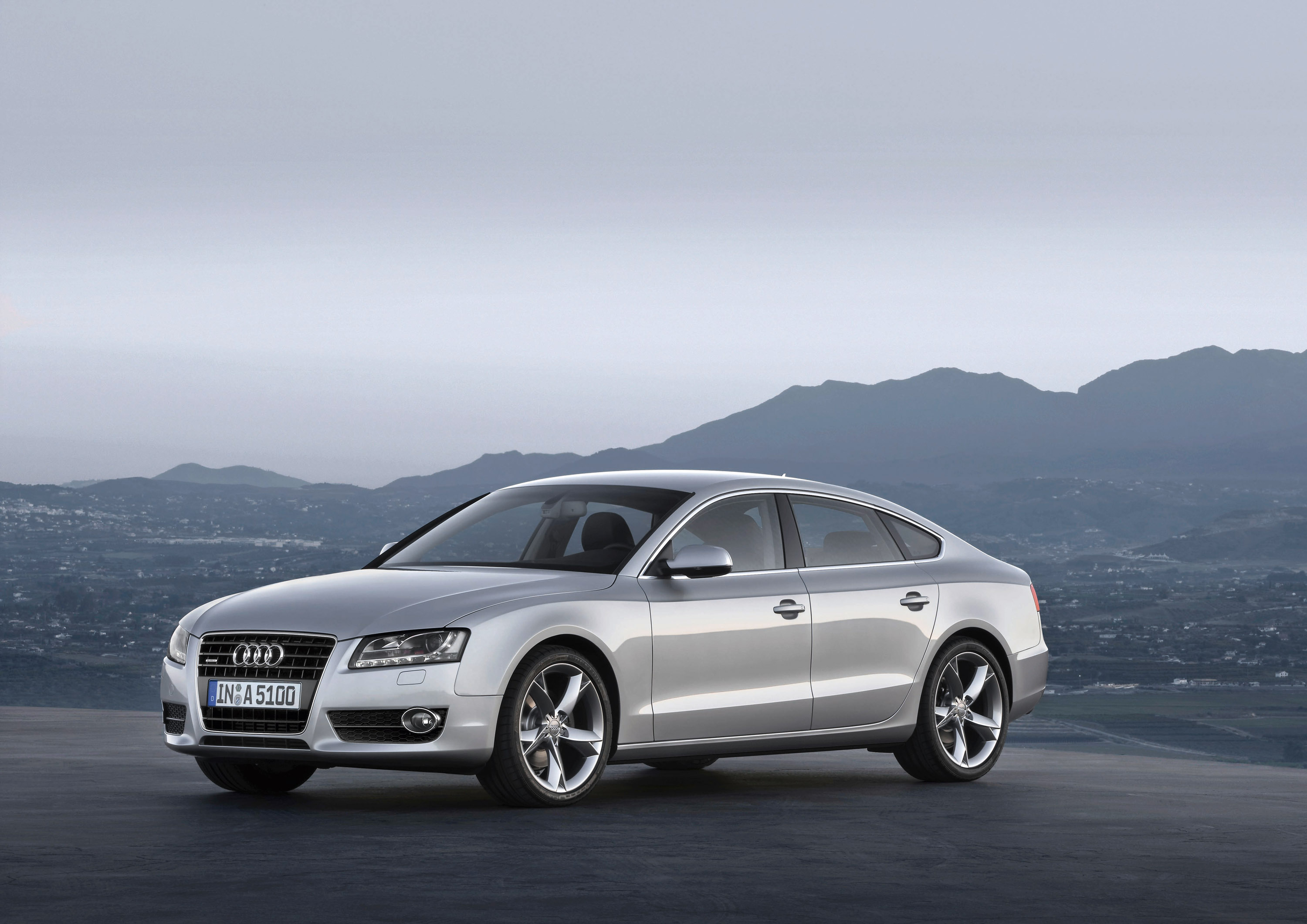 А6 2 а5 4. Audi a5 Sportback 2010. Ауди а5 Спортбэк 2010. Audi a5 Sportback quattro. Audi a5 Silver.