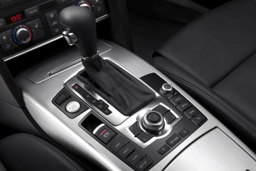 Audi A6 (2009) - picture 17 of 20