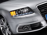 Audi A6 (2009) - picture 13 of 20