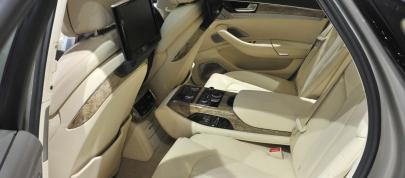 Audi A8 Detroit (2010) - picture 4 of 4
