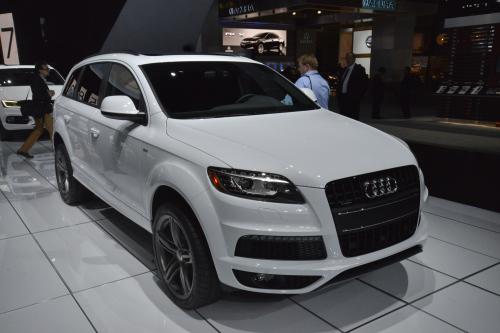 Audi Q7 Los Angeles (2012) - picture 1 of 3