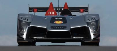 Audi R15 TDI (2009) - picture 20 of 22