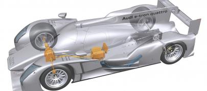 Audi R18 e-Tron Hybrid Quattro (2012) - picture 7 of 7